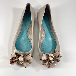 OKA B. Gray Jelly Ballet Flats Size 8 Zipper Bow Accent